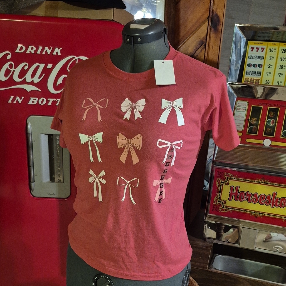Kohl's Pink Bow Graphic Tee